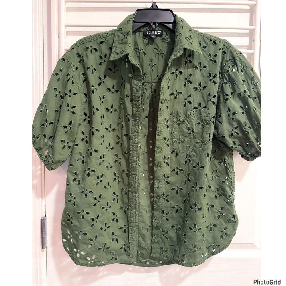 JCrew Green Eyelet Button Down Top Size 8 Tropical Floral Beach Vacation Preppy